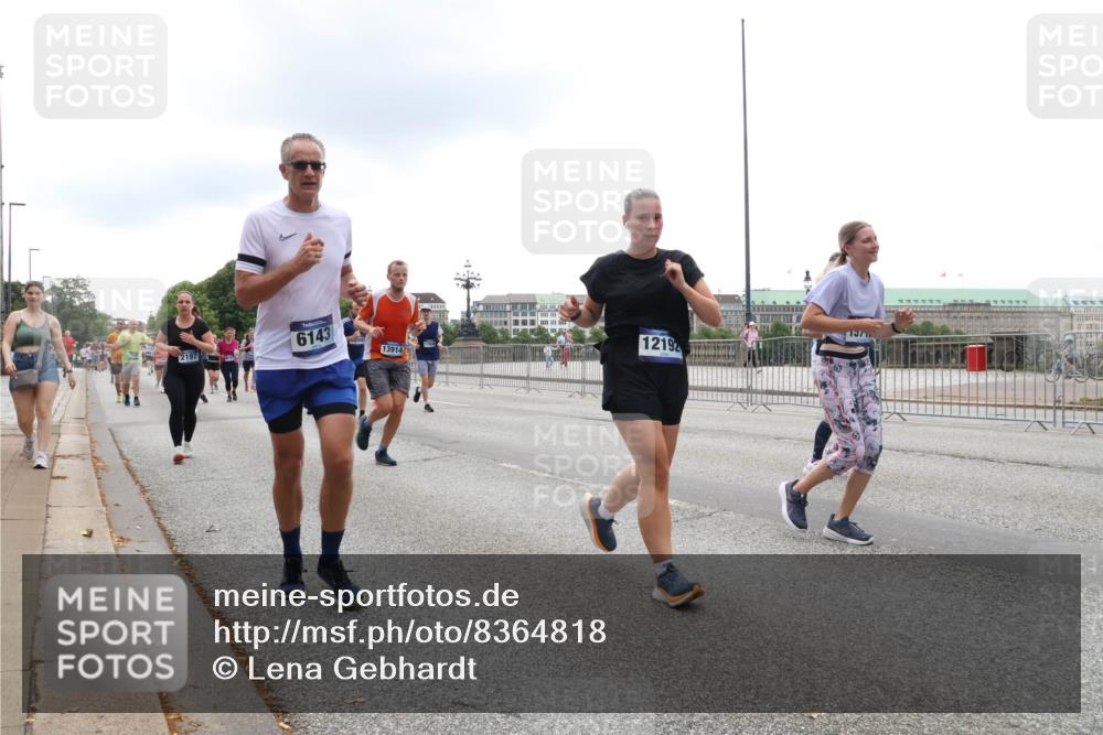 29.06.2025 - hella hamburg halbmarathon Lena Gebhardt http://msf.ph/oto/8364818 29.06.2025 10:48:33 Lombardsbrücke 2197, 6143, 13914, 1219, 1142, 1157, 1167, 1174, 1175, 1584, 1645, 2037, 2195, 2418, 2437, 2438, 2475, 2627, 2650, 2716, 2756, 2909, 2958, 3224, 3320, 3504, 3661, 3679, 3933, 4327, 4588, 5010, 5585, 5781, 5952, 6143, 7203, 7393, 7394, 7532, 7947, 7948, 8461, 8521, 8719, 8760, 8948, 9552, 9775, 9787, 9921, 10059, 10145, 10204, 10366, 10524, 10654, 10656, 11364, 11365, 11742, 11781, 13814, 13845, 15715, 16498, 16499, 16701 meine-sportfotos.de