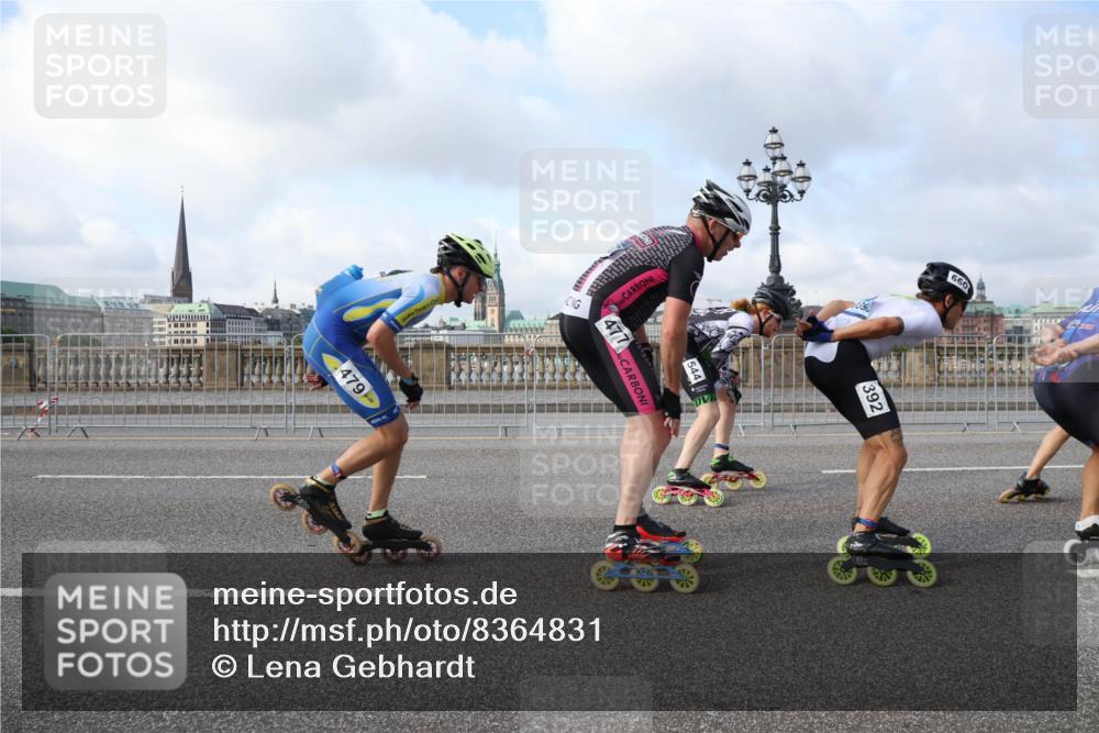 29.06.2025 - hella hamburg halbmarathon Lena Gebhardt http://msf.ph/oto/8364831 29.06.2025 08:48:45 Lombardsbrücke 479, 544, 477, 660, 392 meine-sportfotos.de