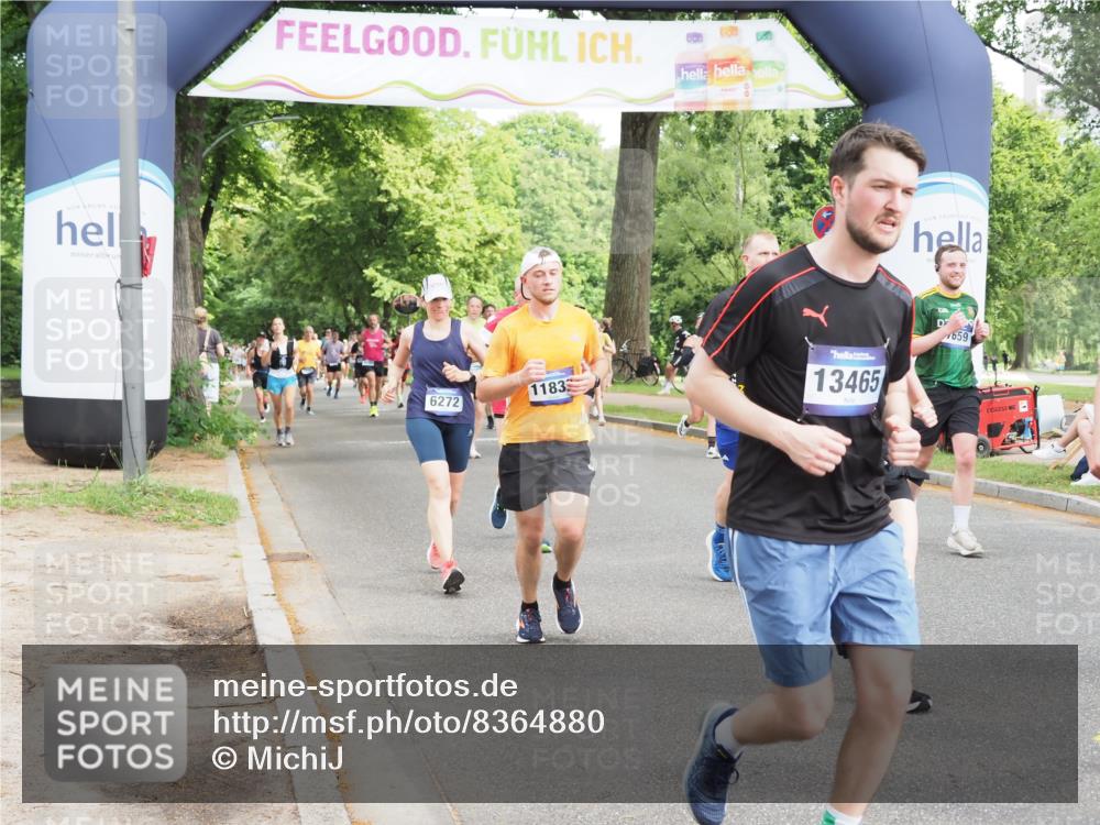 29.06.2025 - hella hamburg halbmarathon MichiJ http://msf.ph/oto/8364880 29.06.2025 10:43:40 Zwischen KM18-KM19 1130, 1485, 6272, 6399, 7659, 8669, 8825, 11832, 12014, 12196, 12585, 13465, 14139, 15090, 15125, 15431, 15712, 17268, 17665 meine-sportfotos.de