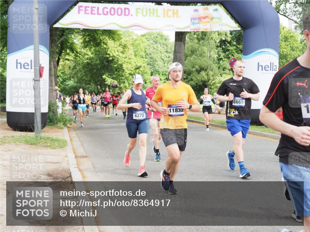 29.06.2025 - hella hamburg halbmarathon MichiJ http://msf.ph/oto/8364917 29.06.2025 10:43:40 Zwischen KM18-KM19 1130, 1485, 6272, 6399, 7659, 8669, 8825, 11832, 12014, 12196, 12585, 13465, 14139, 15090, 15125, 15431, 15712, 17268, 17665 meine-sportfotos.de
