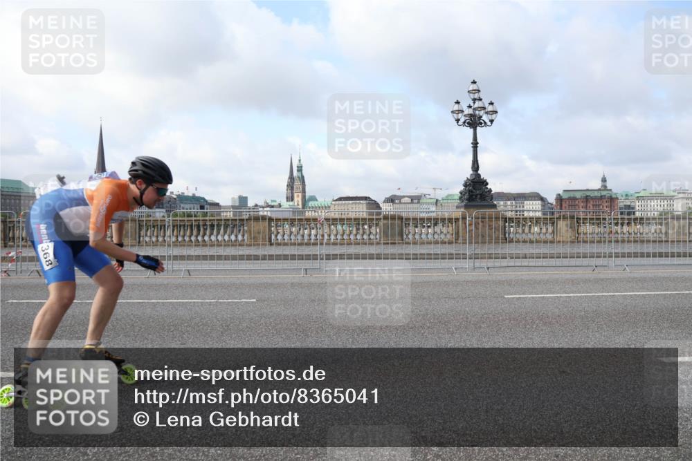 29.06.2025 - hella hamburg halbmarathon Lena Gebhardt http://msf.ph/oto/8365041 29.06.2025 08:48:46 Lombardsbrücke 368 meine-sportfotos.de