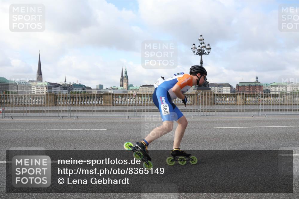 29.06.2025 - hella hamburg halbmarathon Lena Gebhardt http://msf.ph/oto/8365149 29.06.2025 08:48:46 Lombardsbrücke 368 meine-sportfotos.de