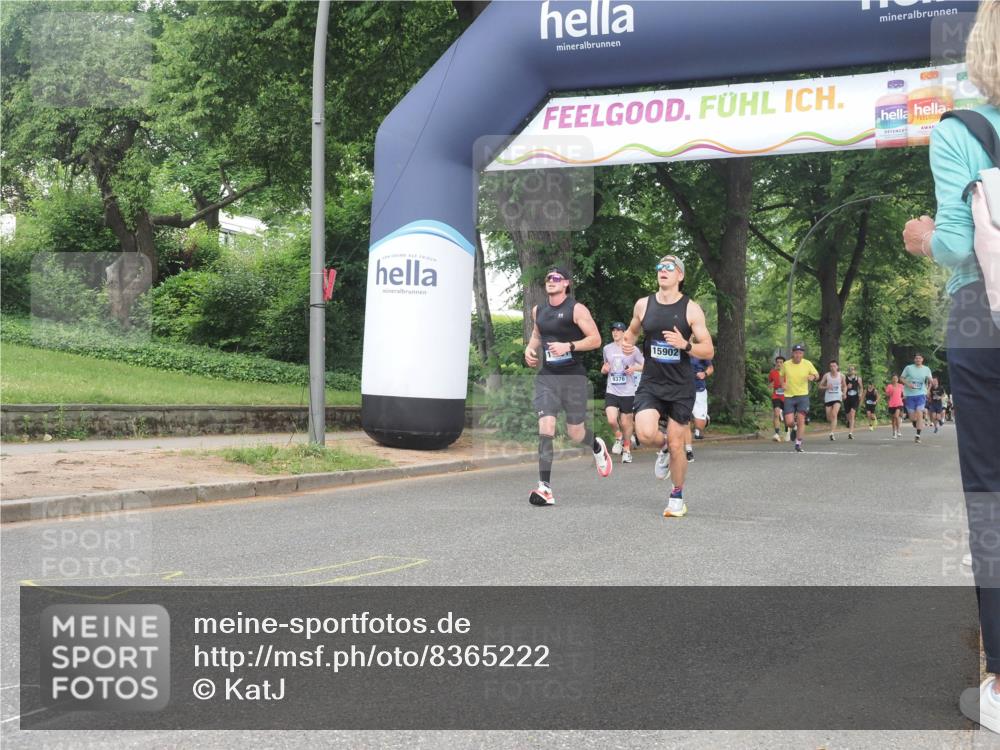 29.06.2025 - hella hamburg halbmarathon KatJ http://msf.ph/oto/8365222 29.06.2025 10:22:58 Zwischen KM18-KM19 1053, 2243, 5193, 6305 meine-sportfotos.de