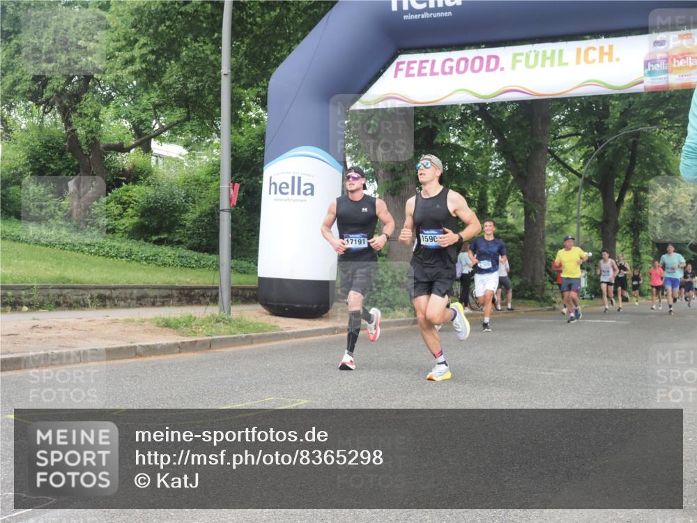 29.06.2025 - hella hamburg halbmarathon KatJ http://msf.ph/oto/8365298 29.06.2025 10:22:58 Zwischen KM18-KM19 1053, 2243, 5193, 6305 meine-sportfotos.de