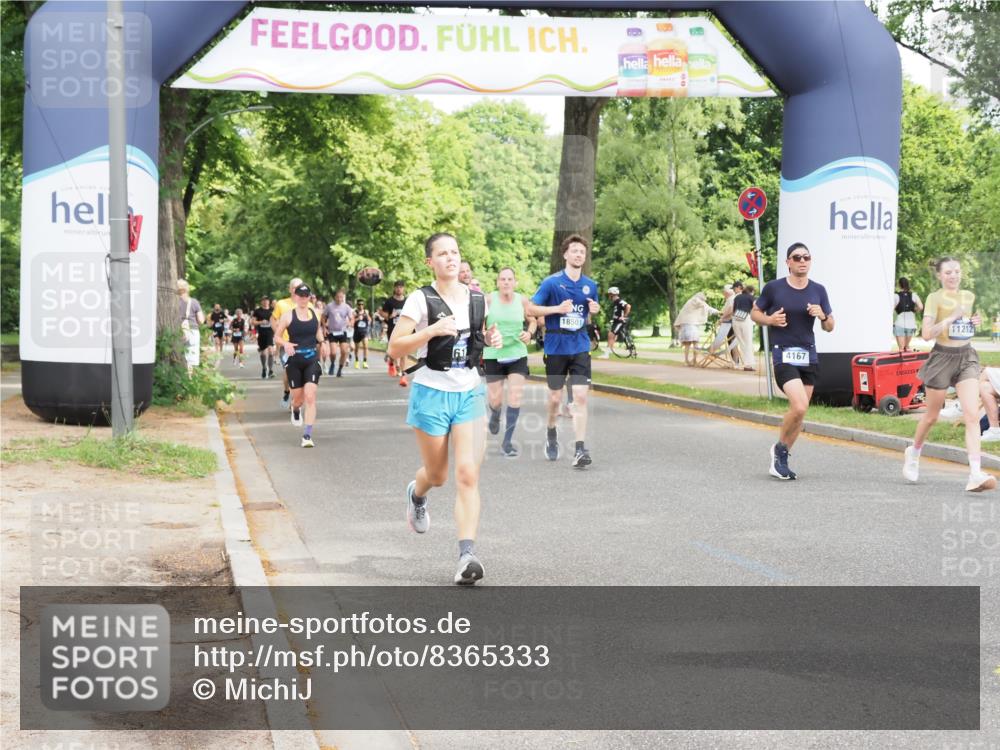 29.06.2025 - hella hamburg halbmarathon MichiJ http://msf.ph/oto/8365333 29.06.2025 10:43:44 Zwischen KM18-KM19 1583, 4167, 6272, 6399, 7659, 7716, 8652, 8669, 11212, 11612, 11832, 12585, 13465, 15097, 15125, 15527, 15712, 17268, 17665, 18501 meine-sportfotos.de