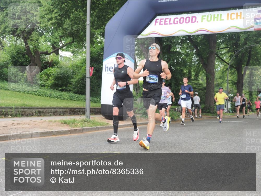 29.06.2025 - hella hamburg halbmarathon KatJ http://msf.ph/oto/8365336 29.06.2025 10:22:58 Zwischen KM18-KM19 1053, 2243, 5193, 6305 meine-sportfotos.de