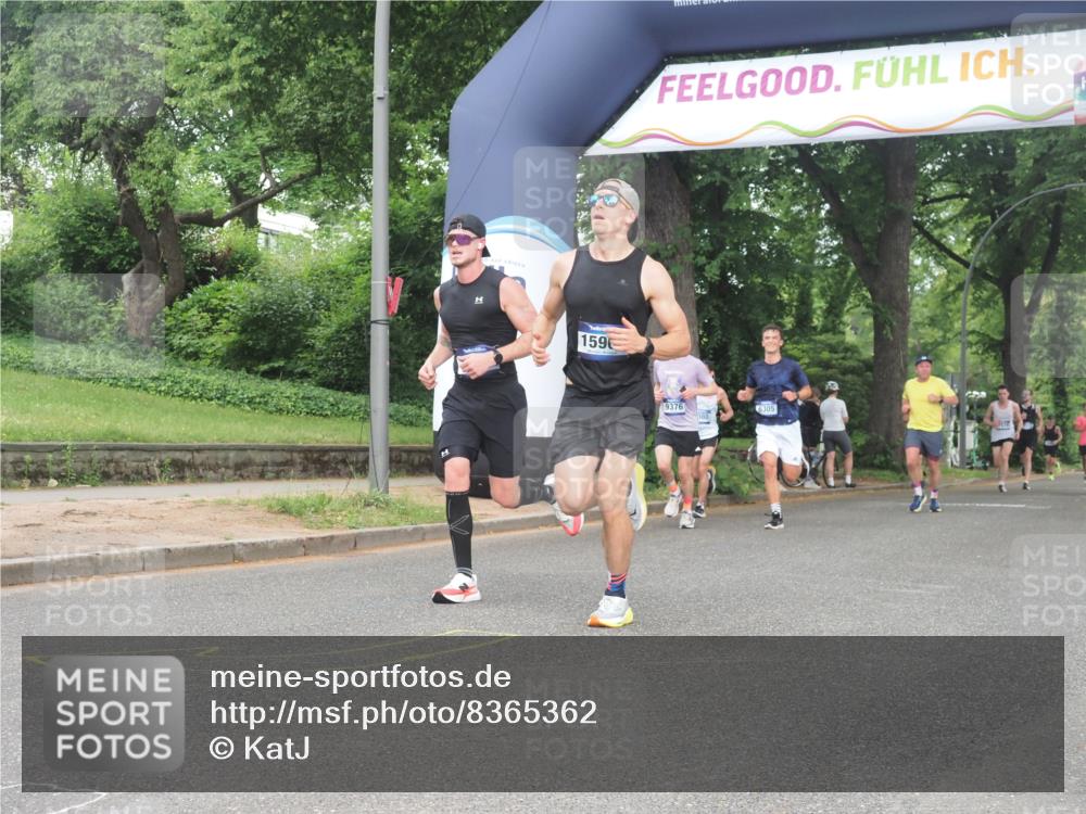 29.06.2025 - hella hamburg halbmarathon KatJ http://msf.ph/oto/8365362 29.06.2025 10:22:58 Zwischen KM18-KM19 1053, 2243, 5193, 6305 meine-sportfotos.de