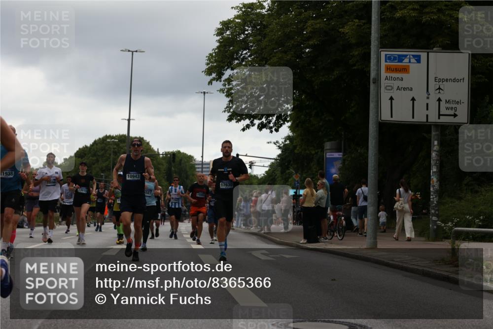 29.06.2025 - hella hamburg halbmarathon Yannick Fuchs http://msf.ph/oto/8365366 29.06.2025 10:53:21 20KM 2006, 2348, 2584, 2677, 2957, 2978, 3114, 3181, 3279, 3425, 3983, 4088, 4592, 4796, 5885, 6087, 6202, 6220, 6438, 7031, 7223, 7287, 8290, 10036, 10587, 10759, 10896, 10943, 11018, 11935, 11938, 12206, 12261, 12564, 12633, 12736, 12862, 13583, 13761, 14567, 14732, 14902, 14928, 14965, 15232, 15240, 15284, 16227, 16341, 16910, 16980, 17017, 17176, 17304, 17503, 17630, 18153, 18327, 18467, 18485, 18716, 18855, 19015, 19160 meine-sportfotos.de