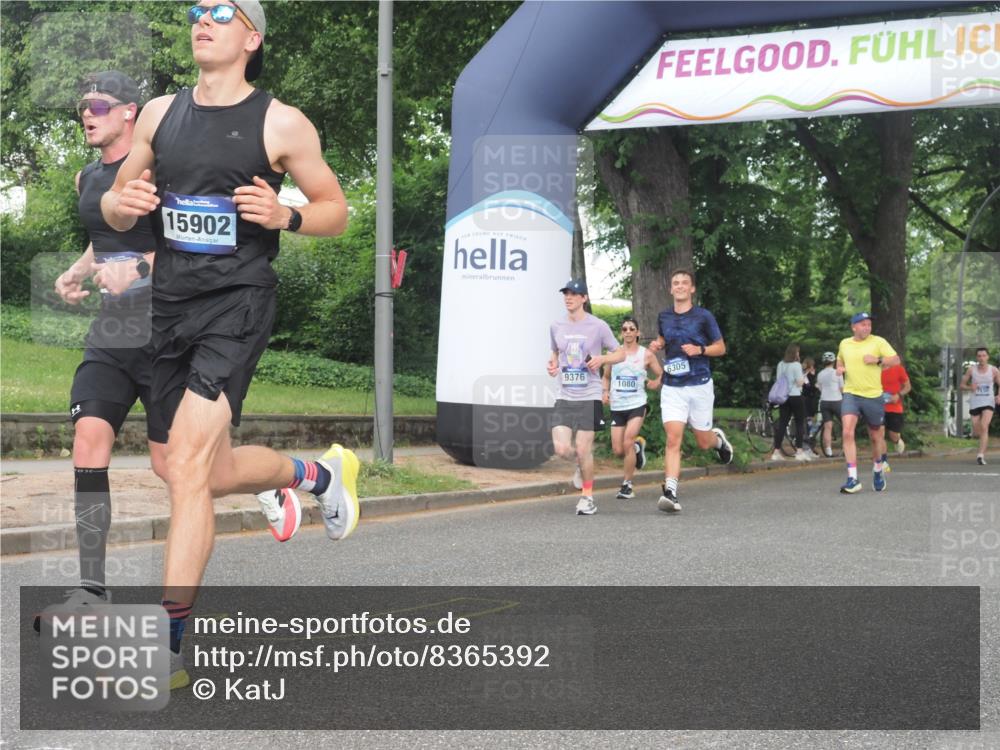 29.06.2025 - hella hamburg halbmarathon KatJ http://msf.ph/oto/8365392 29.06.2025 10:22:59 Zwischen KM18-KM19 1053, 2243, 5193, 6305 meine-sportfotos.de
