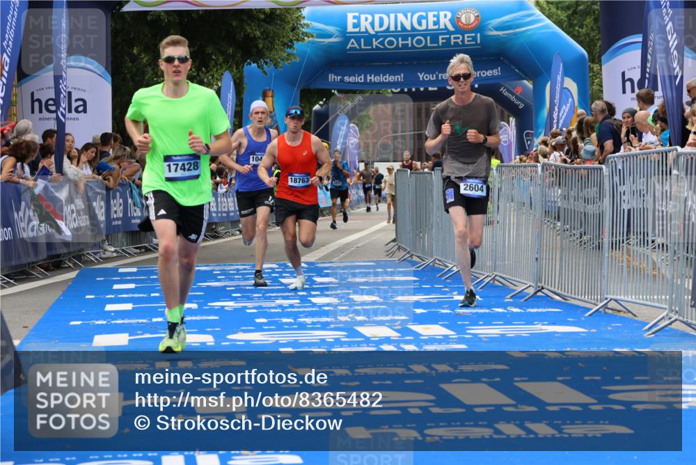 29.06.2025 - hella hamburg halbmarathon Strokosch-Dieckow http://msf.ph/oto/8365482 29.06.2025 10:28:45 Ziel 1953, 2604, 3968, 6090, 10486, 15655, 17428, 18763 meine-sportfotos.de
