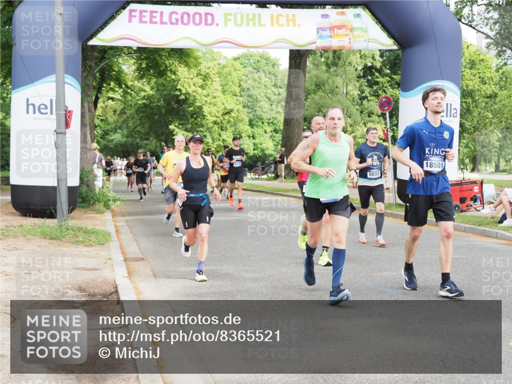 29.06.2025 - hella hamburg halbmarathon MichiJ http://msf.ph/oto/8365521 29.06.2025 10:43:46 Zwischen KM18-KM19 1583, 4167, 5033, 7659, 7716, 8652, 11212, 11612, 11832, 13465, 15097, 15527, 15712, 18501 meine-sportfotos.de