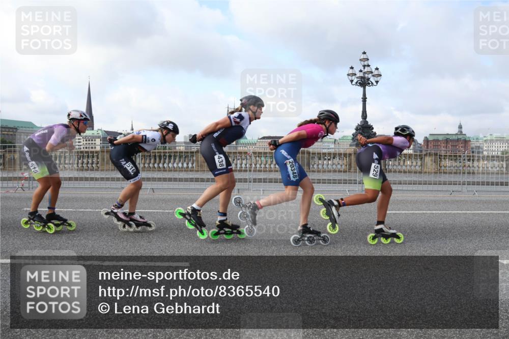 29.06.2025 - hella hamburg halbmarathon Lena Gebhardt http://msf.ph/oto/8365540 29.06.2025 08:49:00 Lombardsbrücke 515, 516, 438, 20348, 529 meine-sportfotos.de