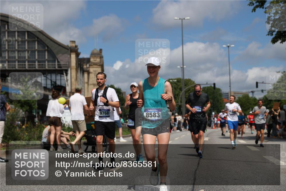29.06.2025 - hella hamburg halbmarathon Yannick Fuchs http://msf.ph/oto/8365581 29.06.2025 11:31:24 20KM 1022, 1793, 1856, 2023, 5358, 5453, 5887, 6804, 7304, 7929, 7982, 8583, 8918, 9768, 10025, 10358, 10707, 11044, 11129, 11306, 11347, 11790, 11838, 11839, 12684, 13987, 14085, 14557, 14684, 15002, 15353, 15704, 15765, 15783, 16289, 16643, 17362 meine-sportfotos.de