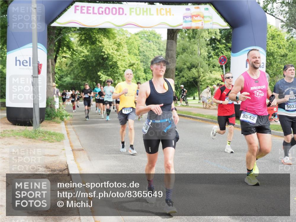 29.06.2025 - hella hamburg halbmarathon MichiJ http://msf.ph/oto/8365649 29.06.2025 10:43:48 Zwischen KM18-KM19 1583, 3836, 4167, 5033, 6416, 7716, 8542, 8652, 11212, 11612, 14678, 15097, 15527, 18501 meine-sportfotos.de