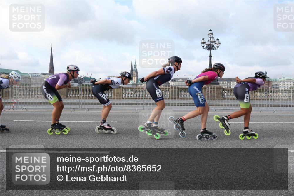 29.06.2025 - hella hamburg halbmarathon Lena Gebhardt http://msf.ph/oto/8365652 29.06.2025 08:49:00 Lombardsbrücke 515, 516, 438, 20348, 529 meine-sportfotos.de