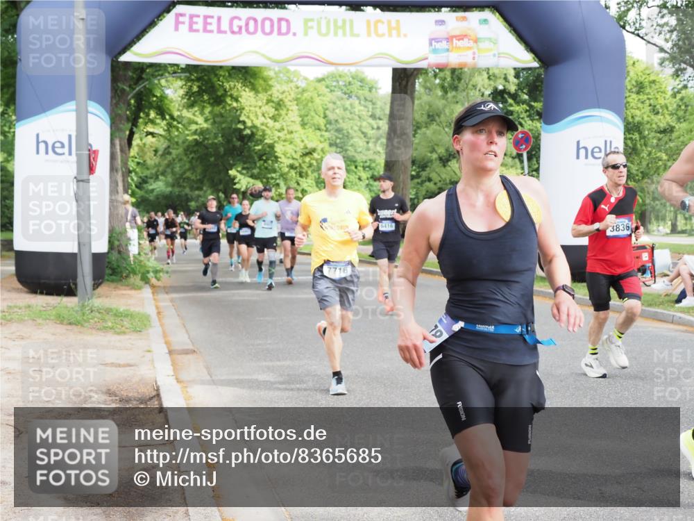 29.06.2025 - hella hamburg halbmarathon MichiJ http://msf.ph/oto/8365685 29.06.2025 10:43:48 Zwischen KM18-KM19 1583, 3836, 4167, 5033, 6416, 7716, 8542, 8652, 11212, 11612, 14678, 15097, 15527, 18501 meine-sportfotos.de