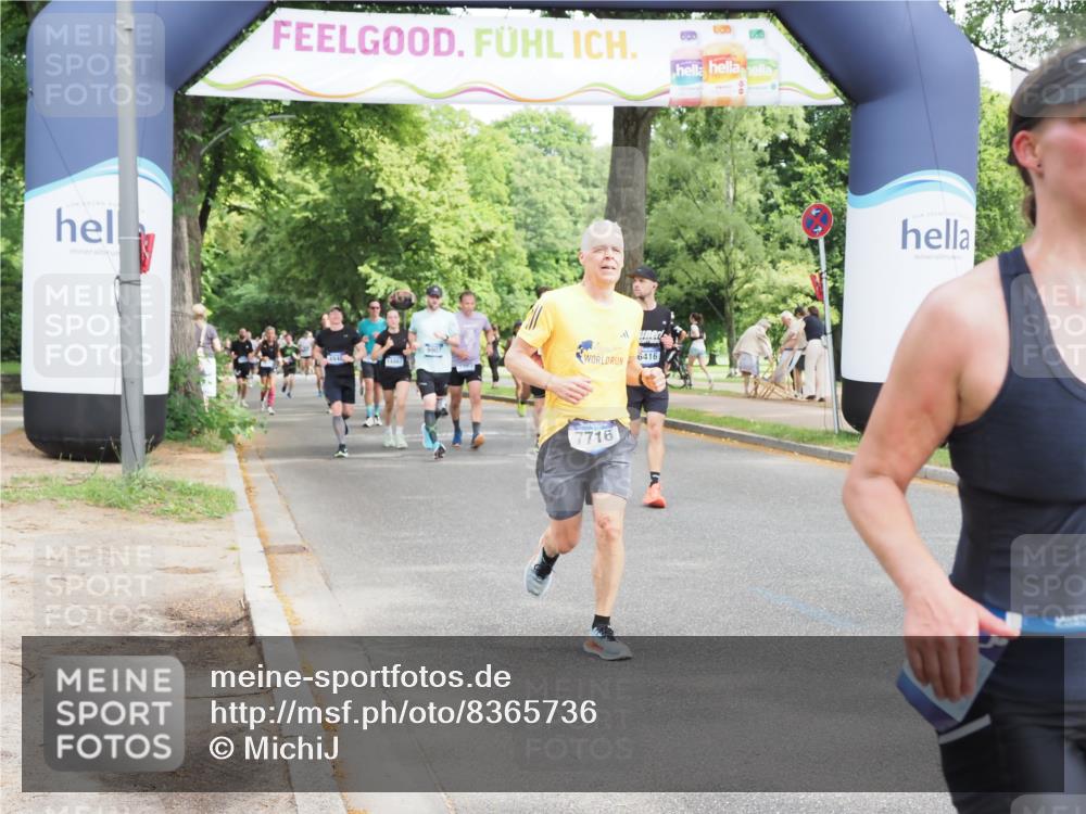 29.06.2025 - hella hamburg halbmarathon MichiJ http://msf.ph/oto/8365736 29.06.2025 10:43:49 Zwischen KM18-KM19 1563, 1583, 3836, 4167, 5033, 6416, 7716, 8542, 8652, 9488, 9907, 11212, 11612, 14678, 15097, 15527, 18501 meine-sportfotos.de
