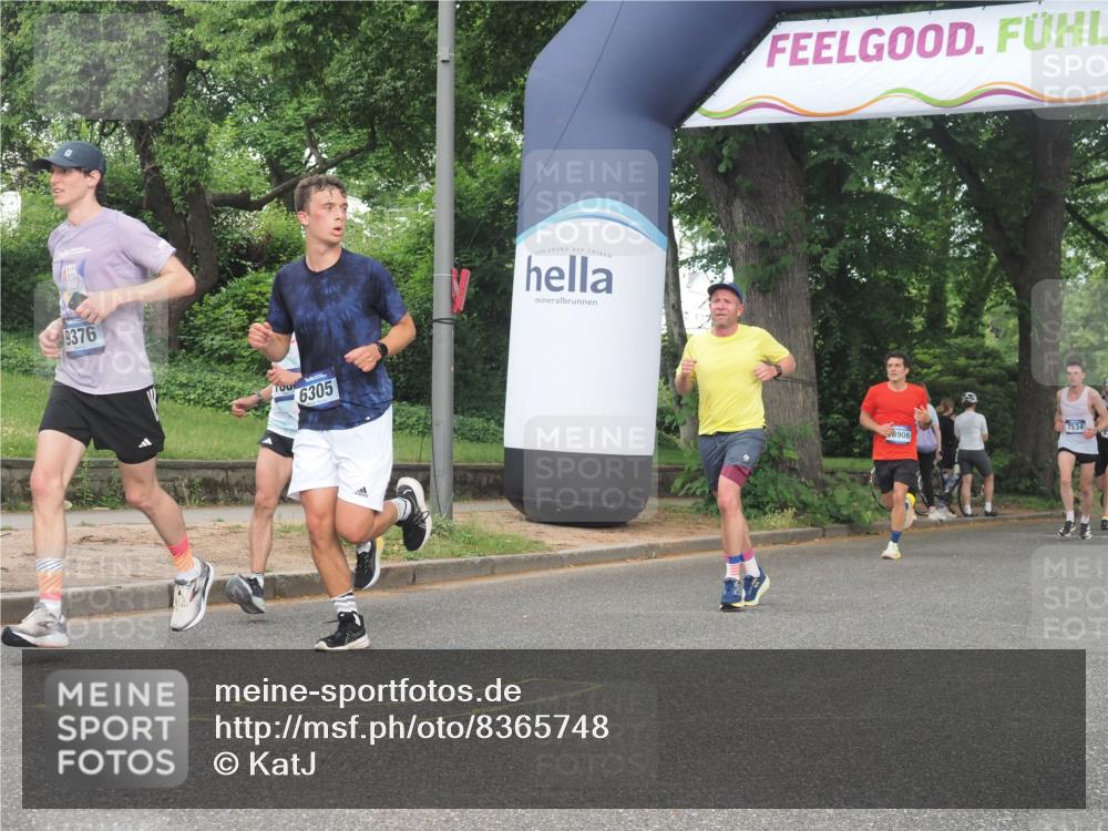 29.06.2025 - hella hamburg halbmarathon KatJ http://msf.ph/oto/8365748 29.06.2025 10:23:01 Zwischen KM18-KM19 1053, 1080, 2243, 5193, 6305 meine-sportfotos.de
