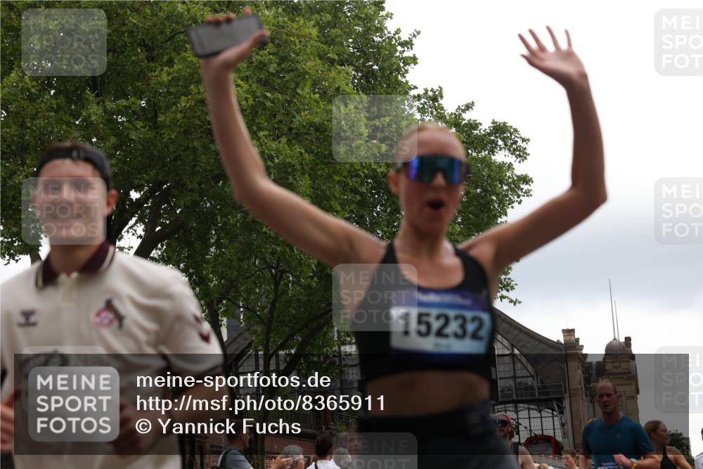 29.06.2025 - hella hamburg halbmarathon Yannick Fuchs http://msf.ph/oto/8365911 29.06.2025 10:53:22 20KM 2006, 2348, 2584, 2957, 2978, 3114, 3181, 3279, 3425, 3983, 4088, 4592, 4796, 5885, 6087, 6202, 6220, 6438, 7031, 7223, 7287, 8290, 10036, 10488, 10587, 10759, 10896, 10943, 11018, 11935, 11938, 12206, 12261, 12564, 12633, 12736, 12779, 12862, 13583, 13761, 14567, 14732, 14902, 14928, 14965, 15232, 15240, 15284, 15785, 16227, 16341, 16754, 16910, 16915, 16980, 17176, 17304, 17503, 17630, 18153, 18327, 18467, 18485, 18716, 18855, 19015, 19160 meine-sportfotos.de