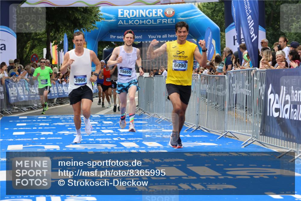 29.06.2025 - hella hamburg halbmarathon Strokosch-Dieckow http://msf.ph/oto/8365995 29.06.2025 10:28:41 Ziel 1953, 2604, 3968, 6090, 10222, 10486, 15655, 17213, 17428, 18763 meine-sportfotos.de