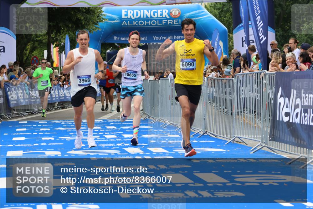 29.06.2025 - hella hamburg halbmarathon Strokosch-Dieckow http://msf.ph/oto/8366007 29.06.2025 10:28:41 Ziel 1953, 2604, 3968, 6090, 10222, 10486, 15655, 17213, 17428, 18763 meine-sportfotos.de