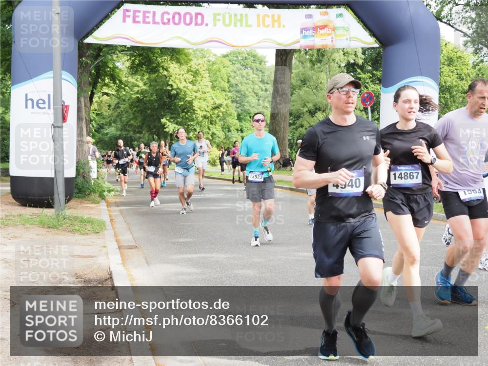 29.06.2025 - hella hamburg halbmarathon MichiJ http://msf.ph/oto/8366102 29.06.2025 10:43:53 Zwischen KM18-KM19 1563, 2417, 2676, 3836, 4940, 5033, 6416, 8542, 9361, 9488, 9907, 13523, 14678, 14867, 17779 meine-sportfotos.de