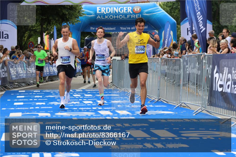 29.06.2025 - hella hamburg halbmarathon Strokosch-Dieckow http://msf.ph/oto/8366167 29.06.2025 10:28:41 Ziel 1953, 2604, 3968, 6090, 10222, 10486, 15655, 17213, 17428, 18763 meine-sportfotos.de