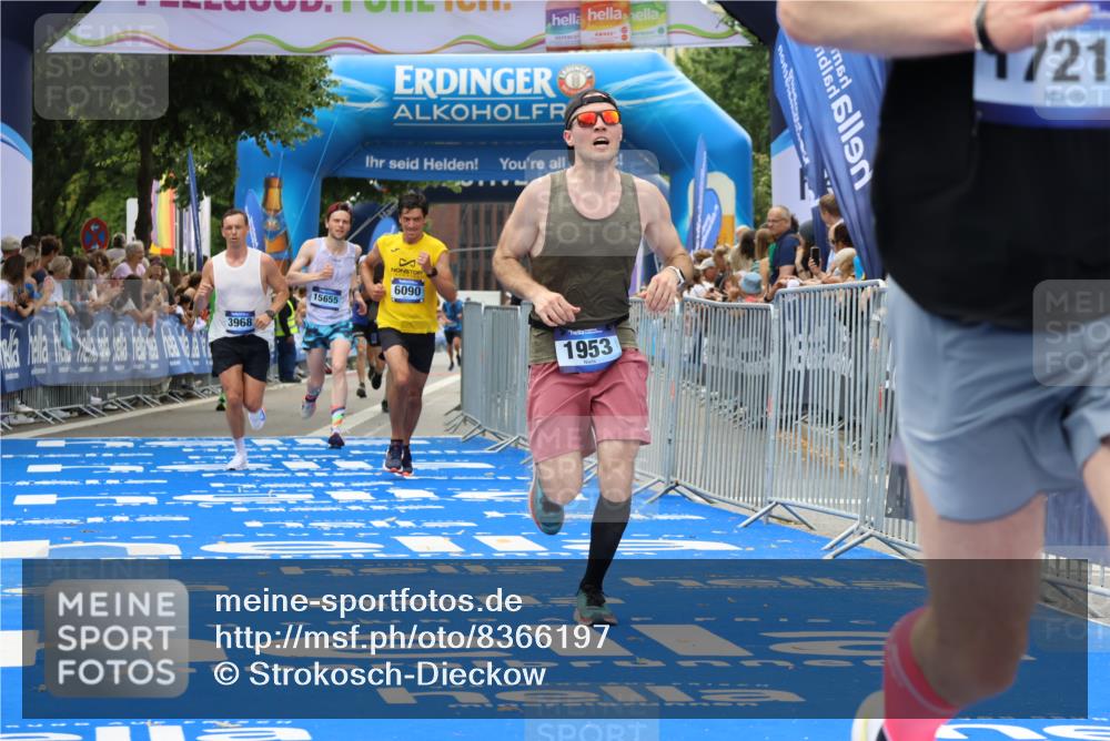 29.06.2025 - hella hamburg halbmarathon Strokosch-Dieckow http://msf.ph/oto/8366197 29.06.2025 10:28:39 Ziel 1953, 2604, 3968, 6090, 10222, 15655, 17213, 17428 meine-sportfotos.de