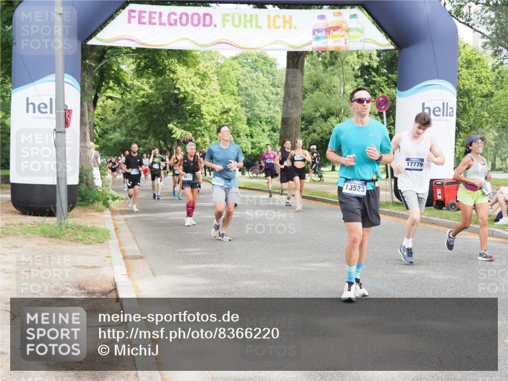 29.06.2025 - hella hamburg halbmarathon MichiJ http://msf.ph/oto/8366220 29.06.2025 10:43:54 Zwischen KM18-KM19 1563, 2417, 2676, 3836, 4940, 5033, 6416, 8542, 9361, 9488, 9907, 13523, 14678, 14867, 17779 meine-sportfotos.de