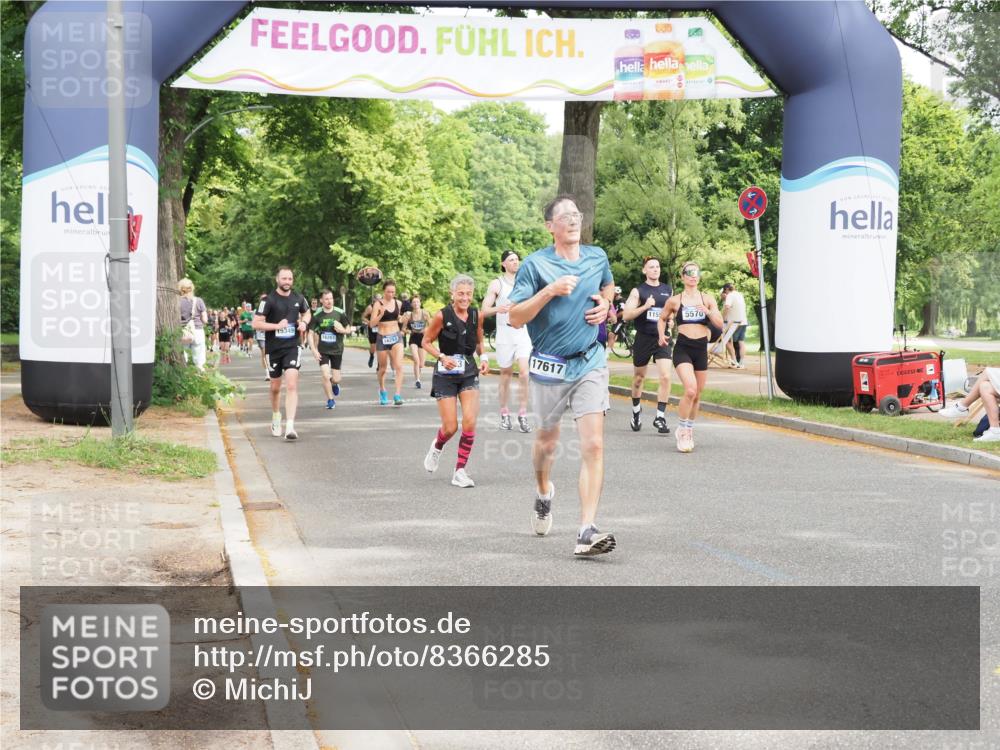 29.06.2025 - hella hamburg halbmarathon MichiJ http://msf.ph/oto/8366285 29.06.2025 10:43:55 Zwischen KM18-KM19 1563, 2417, 2676, 3836, 4940, 5570, 6416, 8542, 9361, 9488, 9907, 13523, 14678, 14867, 17617, 17779 meine-sportfotos.de
