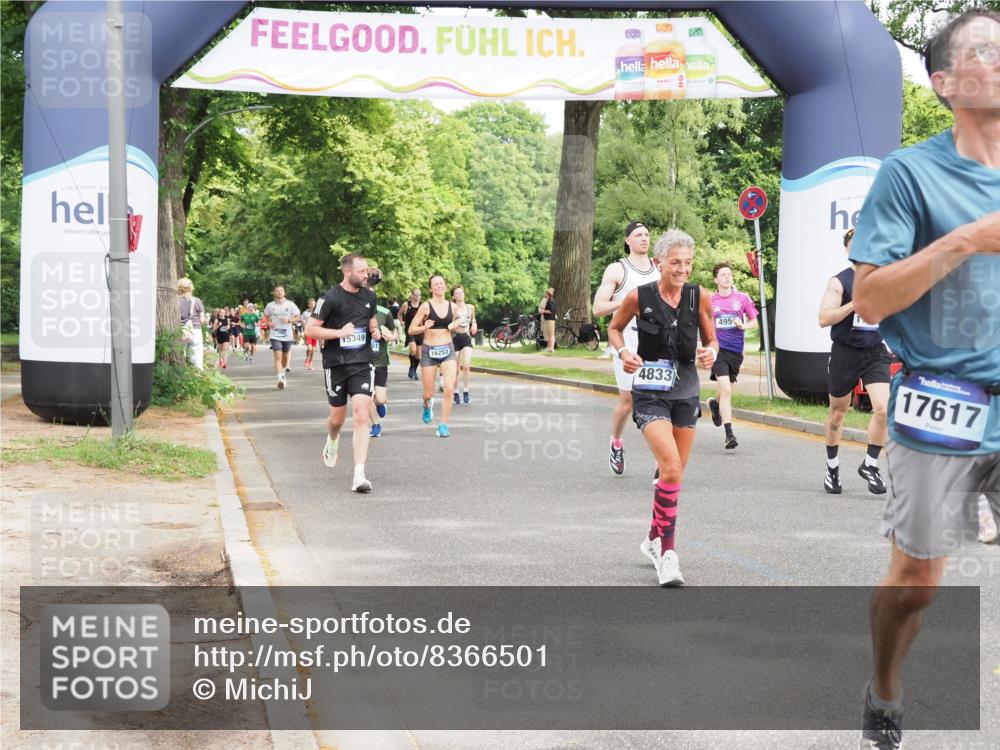 29.06.2025 - hella hamburg halbmarathon MichiJ http://msf.ph/oto/8366501 29.06.2025 10:43:57 Zwischen KM18-KM19 1563, 2417, 2676, 4833, 4940, 4951, 5570, 6835, 9361, 9488, 9907, 11554, 13523, 14867, 17617, 17779 meine-sportfotos.de