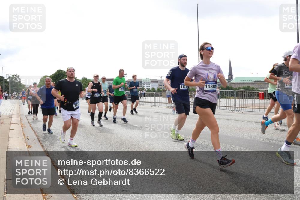 29.06.2025 - hella hamburg halbmarathon Lena Gebhardt http://msf.ph/oto/8366522 29.06.2025 10:39:29 Lombardsbrücke 3353, 112, 13519, 15536, 44, 13461, 11533, 3721, 1174, 11381, 29, 1760, 1856, 1883, 2092, 2571, 2574, 2578, 2843, 2893, 2976, 2998, 3275, 3353, 3727, 3745, 4298, 4410, 4523, 4603, 4609, 4659, 4752, 4855, 4882, 5045, 5701, 6112, 6321, 6342, 6343, 6427, 6428, 6611, 6719, 6726, 6739, 6748, 7053, 7125, 7199, 7341, 7429, 7501, 7506, 7524, 7589, 7684, 7815, 8203, 8243, 8457, 8995, 9393, 9420, 9446, 9569, 9698, 9747, 9777, 9974, 9977, 10001, 10072, 10315, 10441, 10512, 10516 meine-sportfotos.de