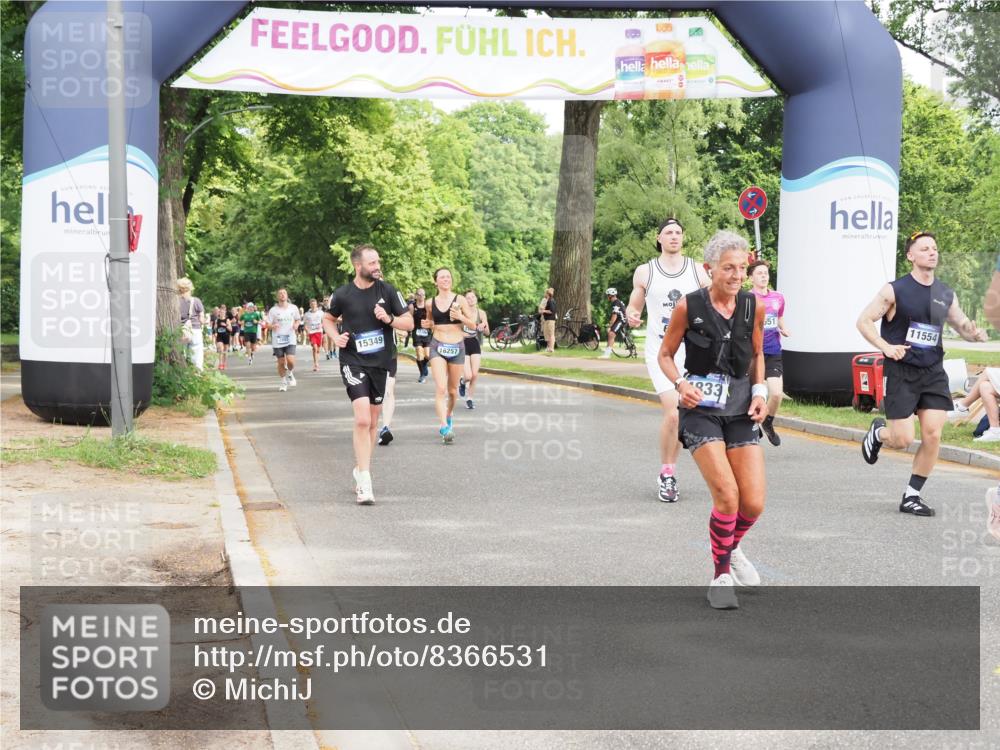29.06.2025 - hella hamburg halbmarathon MichiJ http://msf.ph/oto/8366531 29.06.2025 10:43:57 Zwischen KM18-KM19 1563, 2417, 2676, 4833, 4940, 4951, 5570, 6835, 9361, 9488, 9907, 11554, 13523, 14867, 17617, 17779 meine-sportfotos.de