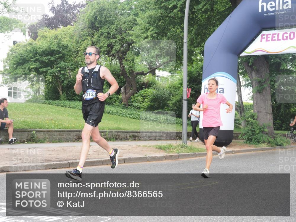29.06.2025 - hella hamburg halbmarathon KatJ http://msf.ph/oto/8366565 29.06.2025 10:23:06 Zwischen KM18-KM19 1080, 6305, 7534, 8312 meine-sportfotos.de