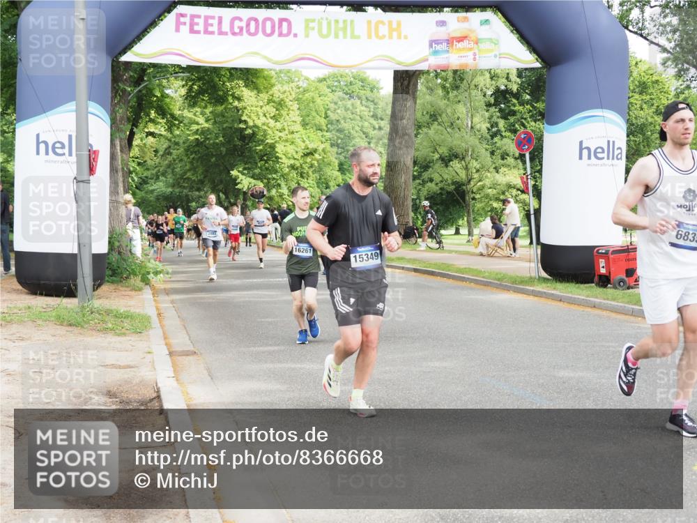 29.06.2025 - hella hamburg halbmarathon MichiJ http://msf.ph/oto/8366668 29.06.2025 10:43:59 Zwischen KM18-KM19 2676, 4833, 4940, 4951, 5570, 6835, 9361, 11083, 11554, 13523, 14867, 15349, 16257, 16261, 17617, 17779, 18388 meine-sportfotos.de