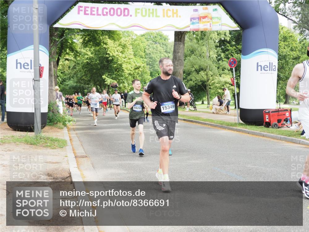 29.06.2025 - hella hamburg halbmarathon MichiJ http://msf.ph/oto/8366691 29.06.2025 10:43:59 Zwischen KM18-KM19 2676, 4833, 4940, 4951, 5570, 6835, 9361, 11083, 11554, 13523, 14867, 15349, 16257, 16261, 17617, 17779, 18388 meine-sportfotos.de