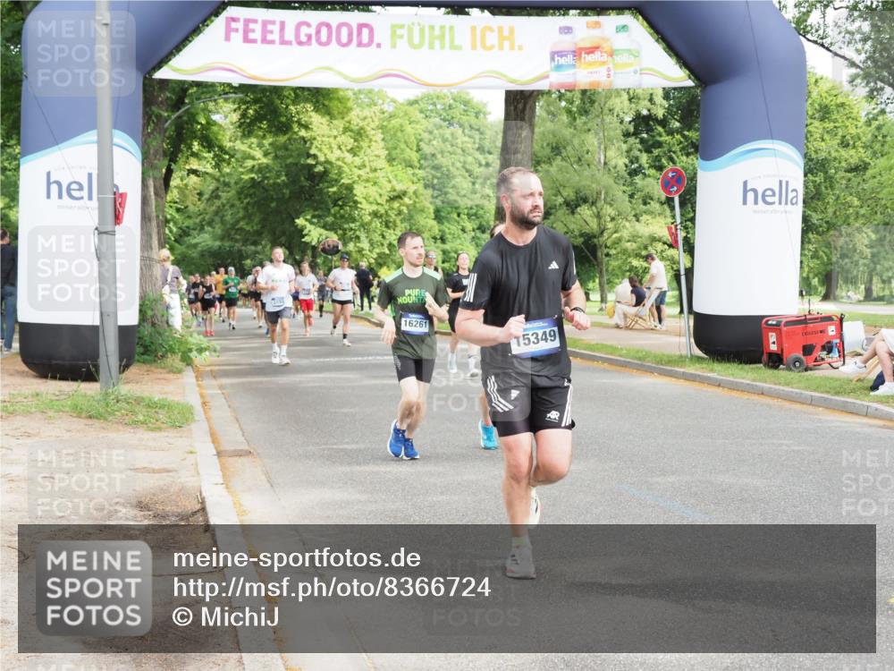 29.06.2025 - hella hamburg halbmarathon MichiJ http://msf.ph/oto/8366724 29.06.2025 10:43:59 Zwischen KM18-KM19 2676, 4833, 4940, 4951, 5570, 6835, 9361, 11083, 11554, 13523, 14867, 15349, 16257, 16261, 17617, 17779, 18388 meine-sportfotos.de