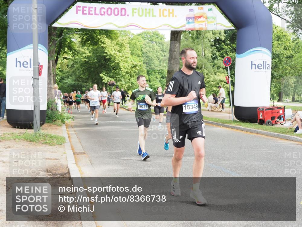 29.06.2025 - hella hamburg halbmarathon MichiJ http://msf.ph/oto/8366738 29.06.2025 10:43:59 Zwischen KM18-KM19 2676, 4833, 4940, 4951, 5570, 6835, 9361, 11083, 11554, 13523, 14867, 15349, 16257, 16261, 17617, 17779, 18388 meine-sportfotos.de