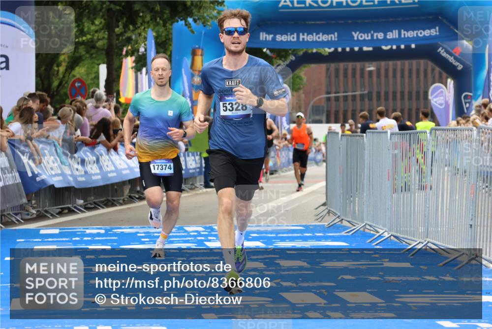 29.06.2025 - hella hamburg halbmarathon Strokosch-Dieckow http://msf.ph/oto/8366806 29.06.2025 10:28:26 Ziel 5328, 12529, 14140, 16711, 17374 meine-sportfotos.de