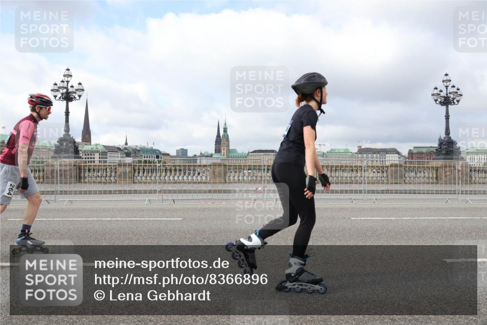 29.06.2025 - hella hamburg halbmarathon Lena Gebhardt http://msf.ph/oto/8366896 29.06.2025 09:10:53 Lombardsbrücke  meine-sportfotos.de