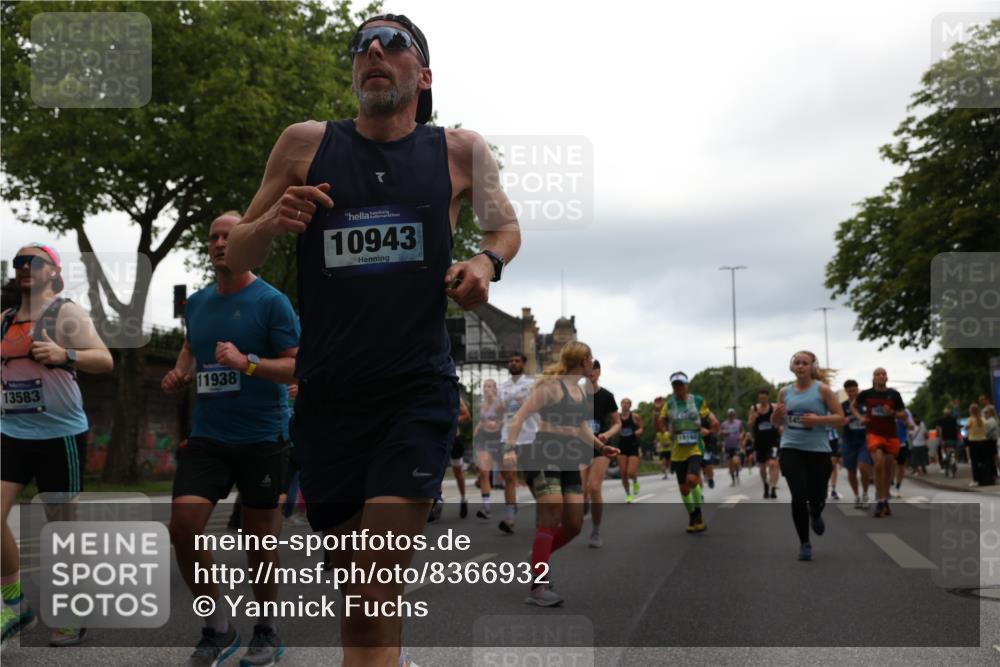 29.06.2025 - hella hamburg halbmarathon Yannick Fuchs http://msf.ph/oto/8366932 29.06.2025 10:53:24 20KM 2006, 2348, 2584, 2957, 2978, 3114, 3181, 3279, 3425, 3983, 4088, 4592, 4796, 5885, 6087, 6220, 6438, 7031, 7223, 7287, 10488, 10587, 10759, 10896, 10943, 11018, 11757, 11935, 11938, 12206, 12261, 12564, 12633, 12736, 12779, 12862, 13583, 13761, 14567, 14732, 14902, 14928, 14965, 15232, 15284, 15785, 16227, 16341, 16754, 16910, 16915, 16980, 17176, 17304, 17503, 17630, 18467, 18485, 18716, 18855, 19015, 19160 meine-sportfotos.de
