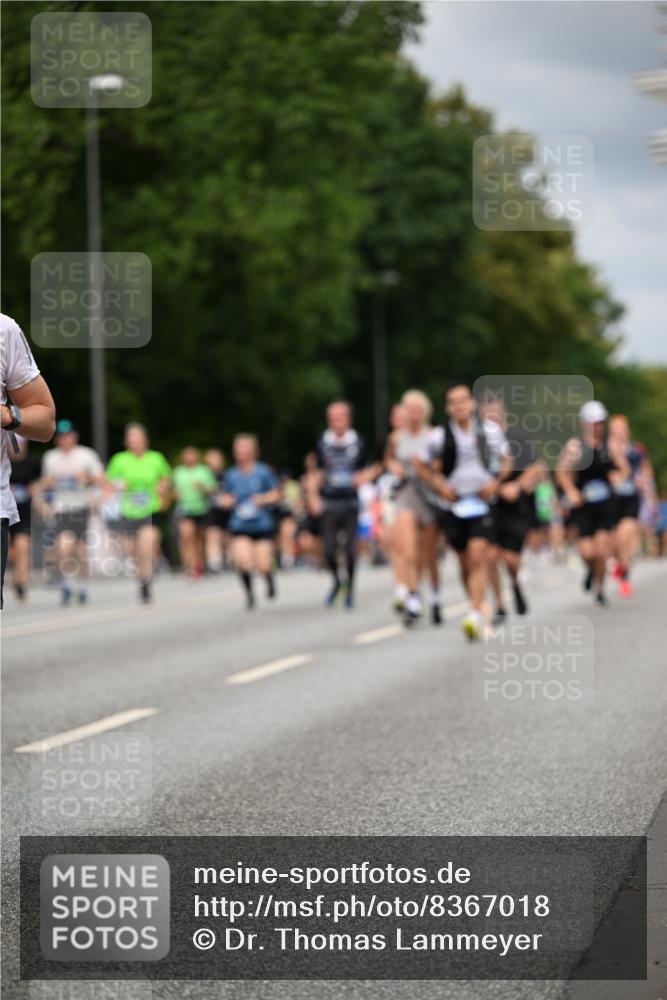 29.06.2025 - hella hamburg halbmarathon Dr. Thomas Lammeyer http://msf.ph/oto/8367018 29.06.2025 10:41:51 Kennedybrücke 1337, 1339, 1475, 1799, 1819, 2016, 2031, 2104, 2272, 2480, 2853, 4347, 4442, 4618, 4762, 5522, 5523, 5640, 5940, 6243, 6821, 6955, 7085, 7124, 7321, 7544, 8499, 8758, 8811, 8843, 8985, 9288, 9894, 10159, 10506, 10836, 10919 meine-sportfotos.de
