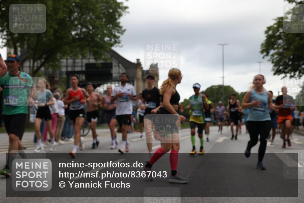 29.06.2025 - hella hamburg halbmarathon Yannick Fuchs http://msf.ph/oto/8367043 29.06.2025 10:53:25 20KM 2348, 2584, 2780, 2957, 2978, 3114, 3279, 3425, 3983, 4088, 4592, 4796, 5885, 6087, 6220, 6438, 7031, 7223, 7287, 10488, 10587, 10759, 10896, 10943, 11018, 11757, 11935, 11938, 12206, 12261, 12564, 12633, 12736, 12779, 12862, 13583, 13706, 13761, 14567, 14732, 14902, 14928, 14965, 15232, 15284, 15785, 16227, 16341, 16754, 16910, 16915, 16980, 17176, 17304, 17503, 17630, 18467, 18485, 18716, 18855, 19015, 19160 meine-sportfotos.de