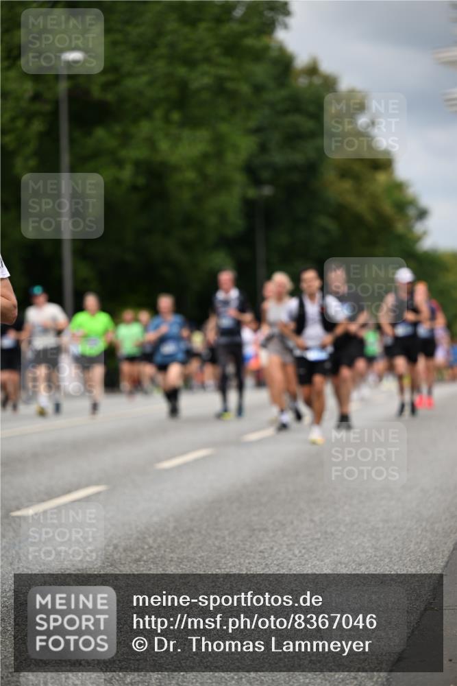 29.06.2025 - hella hamburg halbmarathon Dr. Thomas Lammeyer http://msf.ph/oto/8367046 29.06.2025 10:41:51 Kennedybrücke 1337, 1339, 1475, 1799, 1819, 2016, 2031, 2104, 2272, 2480, 2853, 4347, 4442, 4618, 4762, 5522, 5523, 5640, 5940, 6243, 6821, 6955, 7085, 7124, 7321, 7544, 8499, 8758, 8811, 8843, 8985, 9288, 9894, 10159, 10506, 10836, 10919 meine-sportfotos.de
