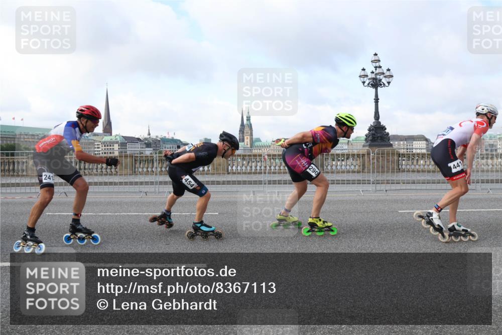 29.06.2025 - hella hamburg halbmarathon Lena Gebhardt http://msf.ph/oto/8367113 29.06.2025 08:49:28 Lombardsbrücke 241, 454, 290, 441 meine-sportfotos.de