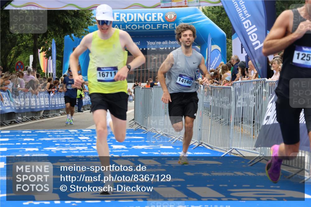 29.06.2025 - hella hamburg halbmarathon Strokosch-Dieckow http://msf.ph/oto/8367129 29.06.2025 10:28:22 Ziel 3075, 5328, 12529, 14140, 16711, 17374 meine-sportfotos.de