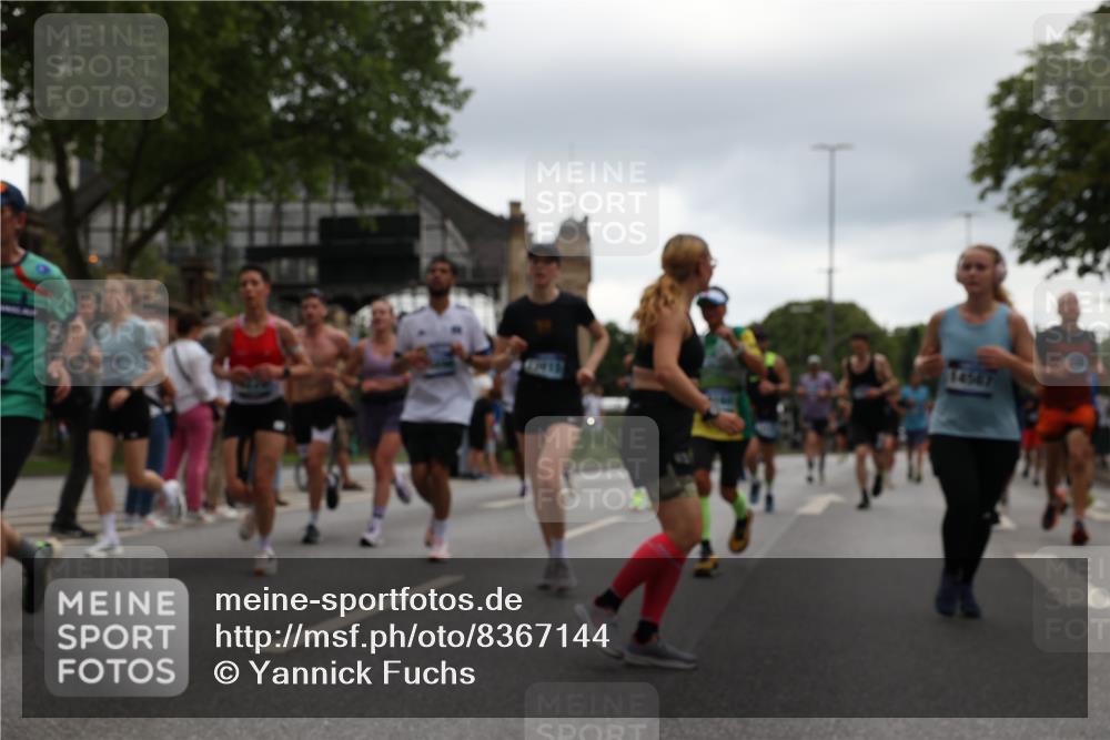 29.06.2025 - hella hamburg halbmarathon Yannick Fuchs http://msf.ph/oto/8367144 29.06.2025 10:53:25 20KM 2348, 2584, 2780, 2957, 2978, 3114, 3279, 3425, 3983, 4088, 4592, 4796, 5885, 6087, 6220, 6438, 7031, 7223, 7287, 10488, 10587, 10759, 10896, 10943, 11018, 11757, 11935, 11938, 12206, 12261, 12564, 12633, 12736, 12779, 12862, 13583, 13706, 13761, 14567, 14732, 14902, 14928, 14965, 15232, 15284, 15785, 16227, 16341, 16754, 16910, 16915, 16980, 17176, 17304, 17503, 17630, 18467, 18485, 18716, 18855, 19015, 19160 meine-sportfotos.de
