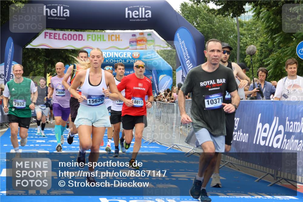 29.06.2025 - hella hamburg halbmarathon Strokosch-Dieckow http://msf.ph/oto/8367147 29.06.2025 10:50:13 Ziel 1119, 1507, 3296, 3562, 4933, 7176, 7930, 7932, 8313, 8921, 10371, 11607, 12203, 12235, 12949, 13282, 13609, 13690, 14034, 14257, 15620, 16000, 16242, 18228, 18499, 18657, 18658, 18811, 19040 meine-sportfotos.de