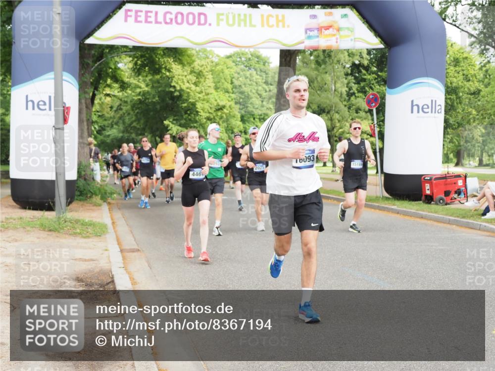 29.06.2025 - hella hamburg halbmarathon MichiJ http://msf.ph/oto/8367194 29.06.2025 10:44:08 Zwischen KM18-KM19 1715, 1719, 2025, 2883, 3093, 4467, 9577, 15189, 16093, 17160 meine-sportfotos.de