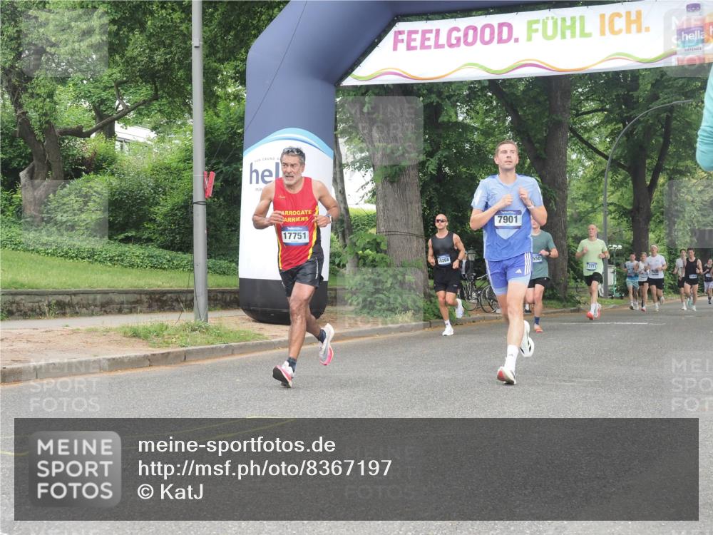 29.06.2025 - hella hamburg halbmarathon KatJ http://msf.ph/oto/8367197 29.06.2025 10:23:11 Zwischen KM18-KM19 7534, 7901, 8312 meine-sportfotos.de
